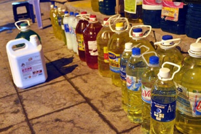 Nhộn nhịp thị trường nước rửa  bát kém chất lượng giữa lòng Thủ đô