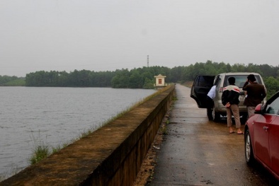 Quảng Trị: Hồ chứa 4,3 triệu m3 có nguy cơ vỡ ảnh hưởng đến hàng ngàn hộ dân