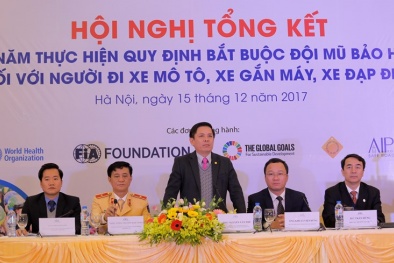 70% người dân đội mũ bảo hiểm đạt chuẩn khi tham gia giao thông