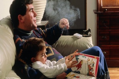 Trẻ em thường xuyên hít phải khói thuốc lá có kết quả học tập kém hơn