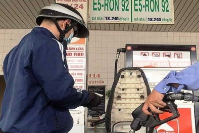 Thủ đoạn siêu tinh vi để gian lận xăng dầu của khách hàng
