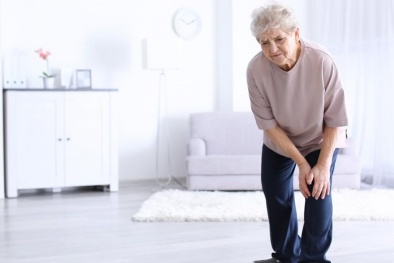 Bổ sung canxi và vitamin D có thể không làm giảm nguy cơ gãy xương ở người cao tuổi