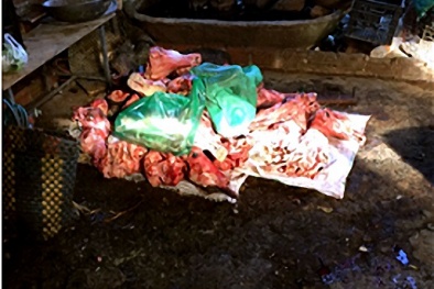 Gia Lai: Bắt quả tang cơ sở chuyên “phù phép” da bò thối đem bán tại chợ đêm
