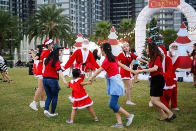 Giáng sinh độc đáo có '1-0- 2' của cư dân Vinhomes Central Park