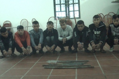 Phú Thọ: Các thanh niên cầm hung khí chặn đầu xe ‘xin tiền’ khai gì tại cơ quan công an