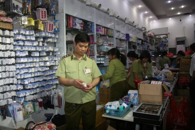 Hà Nội: Xử lý hơn 26.000 vụ buôn lậu, hàng giả và gian lận thương mại