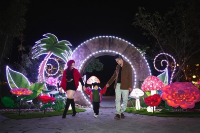 'Núi Phú Sỹ phát sáng' ở Hạ Long