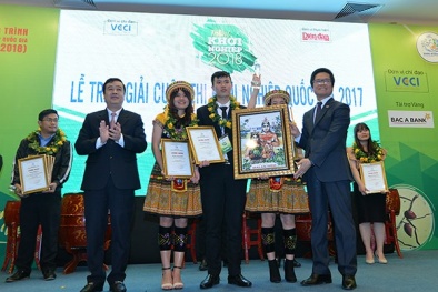 Dự án Trang trại Gà H'Mong B&C giành giải nhất Khởi nghiệp 2017