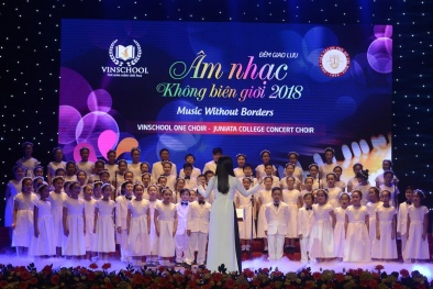 Kết hợp với dàn hợp xướng Mỹ: Học sinh Vinschool gây ấn tượng mạnh