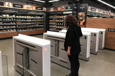 Chuỗi cửa hàng Amazon Go hoạt động, sẽ không còn cảnh xếp hàng thanh toán