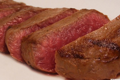 Ăn nhiều thực phẩm chứa nhiều cholesterol khiến ung thư đại tràng ngày càng nghiêm trọng