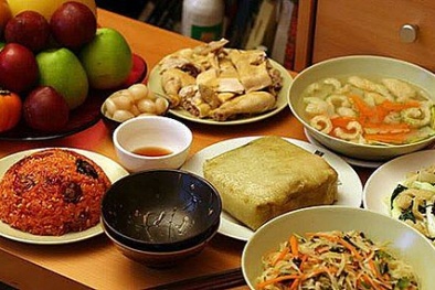 Số vụ ngộ độc thực phẩm tăng cao, làm gì để tránh ngộ độc ngày Tết?