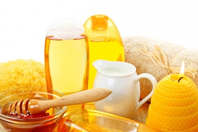 Quá nguy hiểm nếu dùng mật ong nhỏ mắt