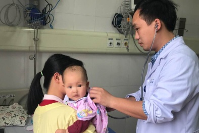 Cứu sống trẻ 8 tháng tuổi bị nhiễm độc chì do uống thuốc cam không rõ nguồn gốc