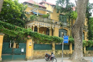 Lý do con trai cả của người tặng hơn 5.000 lượng vàng muốn bán biệt thự 3.000 m2 cho nhà nước?