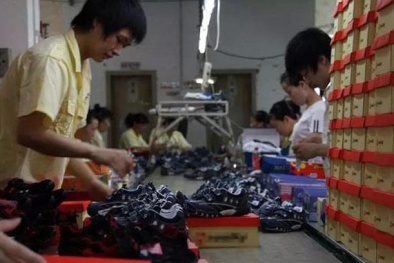 Bí mật về những đôi giày 'hàng hiệu' bán tràn lan trên thị trường