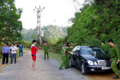 Tin mới nhất về gia đình 3 người tử vong trên xe Mercedes ở Hà Giang