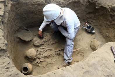 Peru phát hiện nhiều ngôi mộ dấu vết lạ nghi do hiến tế thần linh 