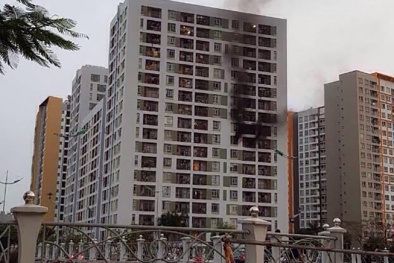 Hoảng loạn trước vụ cháy chung cư ParcSpring ở Sài Gòn
