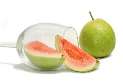 Người bị tiểu đường nhất định phải biết những điều này khi ăn ổi