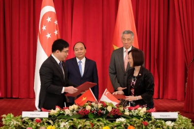 Thủ tướng Việt Nam và Thủ tướng Singapore chứng kiến ký kết hợp tác về Tiêu chuẩn Đo lường Chất lượng