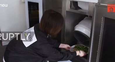 Bị vợ cằn nhằn, chồng dành 8 năm chế tạo robot nấu ăn như đầu bếp