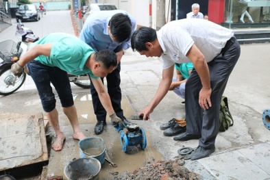 Dân 'tố' thu vượt hơn 100.000 m3 nước: Tháo đồng hồ tổng để kiểm định