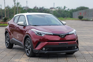 Cận cảnh Toyota C-HR phiên bản 2018 vừa xuất hiện tại Việt Nam