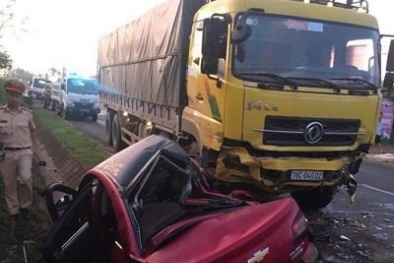 Đắk Lắk: Xe ô tô đối đầu xe tải khiến 1 người tử vong tại chỗ, 3 người khác bị thương