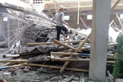 Nam Định: Sập giàn giáo xây dựng, ít nhất 2 người thương vong