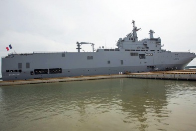 Khám phá tàu sân bay trực thăng Pháp neo đậu tại Bà Rịa - Vũng Tàu