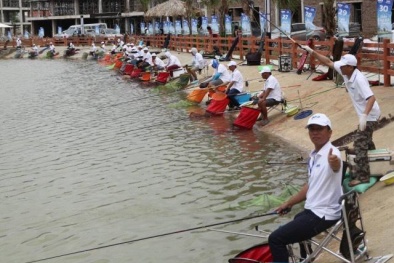 330 cần thủ so tài 'Giải câu cá Quốc tế FLC Sầm Sơn 2018'