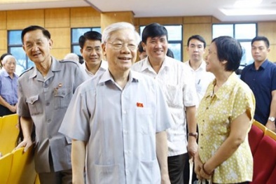Tổng Bí thư Nguyễn Phú Trọng tiếp xúc cử tri tại 3 quận Hà Nội