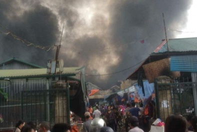 Tin tức mới nhất vụ cháy lớn chợ Sóc Sơn: Cả nghìn m2 bị thiêu rụi
