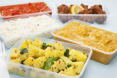 Thực phẩm đựng trong hộp nhựa làm tăng nguy cơ mắc viêm ruột