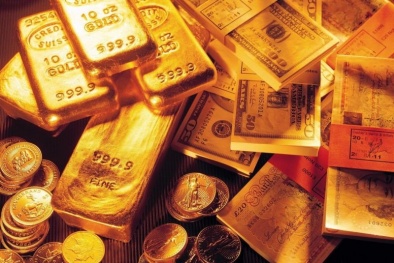 Giá vàng hôm nay ngày 1/8: Vàng ‘lao dốc không phanh’, USD tăng mạnh