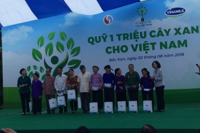 Quỹ 1 triệu cây xanh và Vinamilk trồng 100.000 cây tại Bắc Kạn