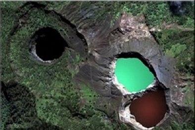 Bí ẩn về những hồ nước đổi màu liên tục trong năm