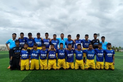 'Cú hích' tuyệt vời cho bóng đá trẻ FLC Thanh Hoá