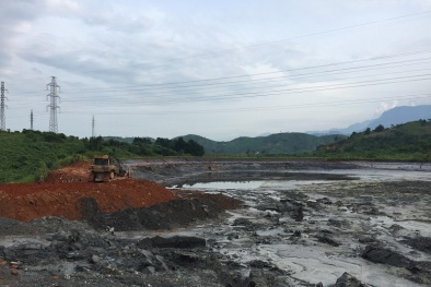 Vỡ bờ đập bãi thải nhà máy DAP số 2 ở Lào Cai: Những ai phải chịu trách nhiệm?