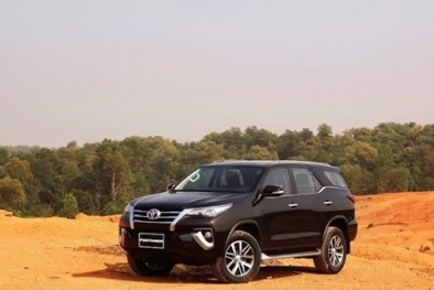 Toyota Fortuner 2018 bán chạy nhất phân khúc trong tháng 8 có thực sự hấp dẫn?
