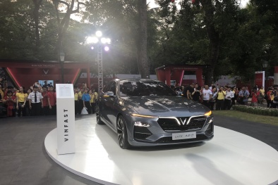 Vinfast đưa ra chính sách giá '3 không' kêu gọi người Việt dùng hàng Việt