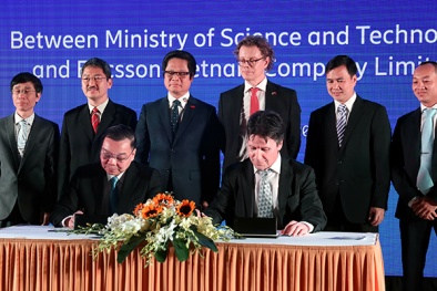 Bộ KH&CN ký kết thành lập Trung tâm đổi mới sáng tạo về Internet Vạn Vật