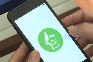 Ứng dụng công nghệ 4.0 giúp người dân đổi rác lấy quà