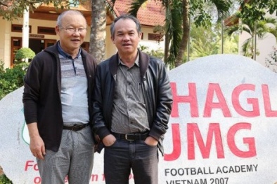Nợ chồng chất, bầu Đức vẫn chi trăm tỷ cho bóng đá, trả lương thầy Park 800 triệu/tháng