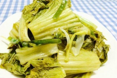 Video: Cô bé 4 tuổi bị ung thư dạ dày từ thói quen ăn dưa muối 