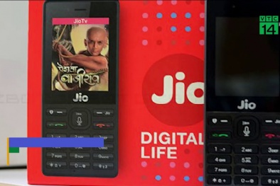 Điện thoại phát nổ trong đêm, biến cụ ông thành 'đuốc sống'