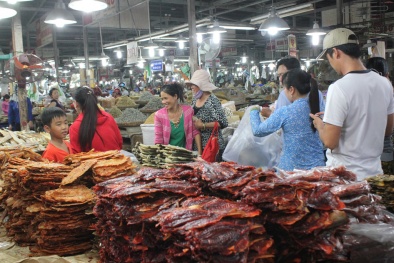 Lộ diện hàng loạt cơ sở vi phạm an toàn thực phẩm trên địa bàn TP.HCM