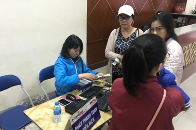 Tiền điện tháng Tết tăng bất thường: Cư dân HH Linh Đàm yêu cầu mang đồng hồ đi kiểm định
