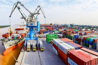 Xuất nhập khẩu đạt kỷ lục tháng đầu năm